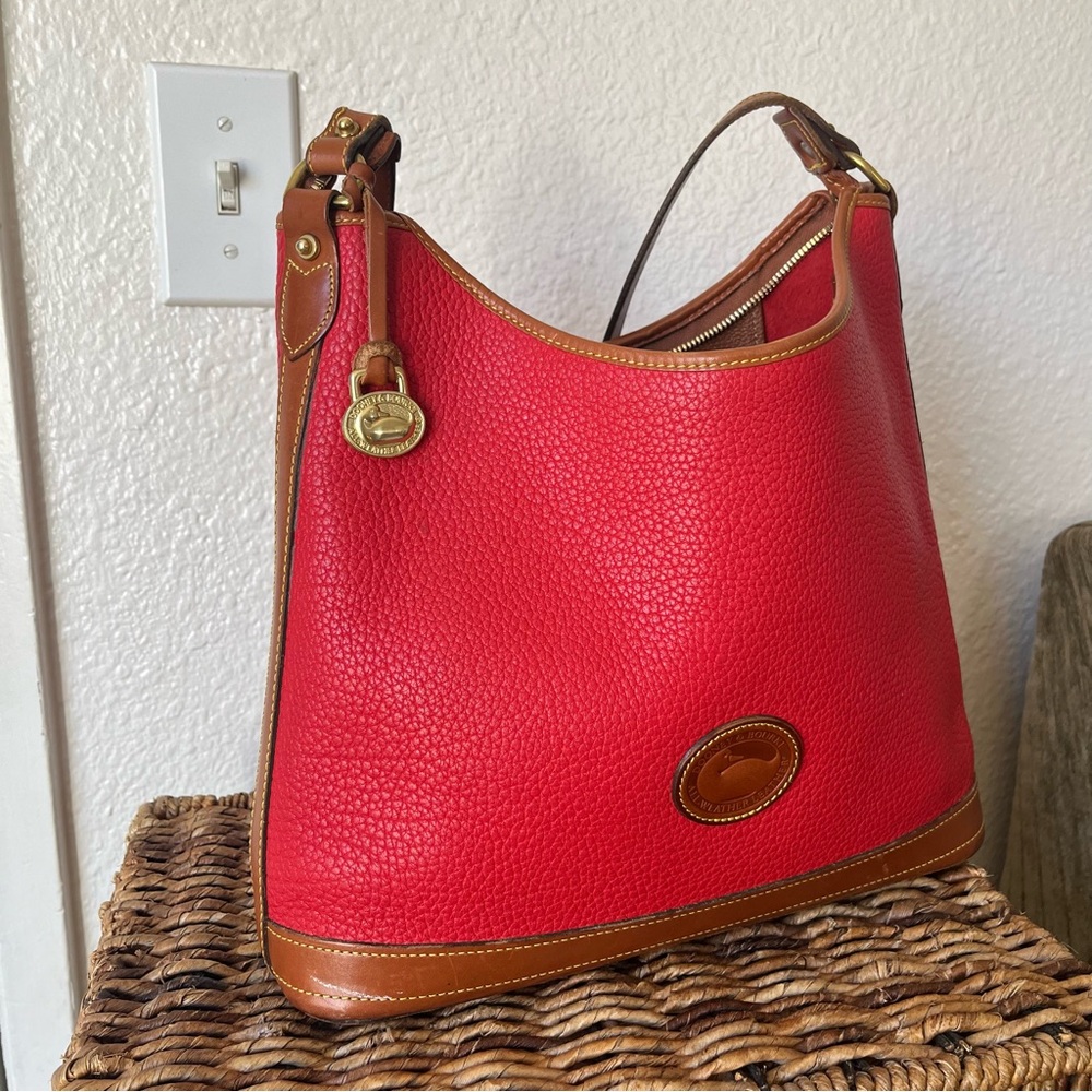 Dooney & Bourke VINTAGE AWL red large Hobo Purse